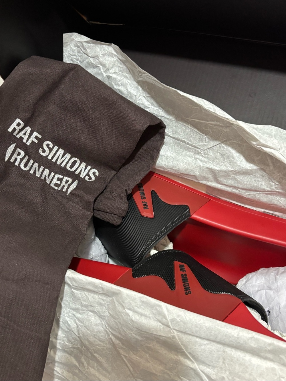 RAF SIMONS ‘ASTRA” BLACK AND RED FLIP FLOPS MENS 100% AUTHENTIC.